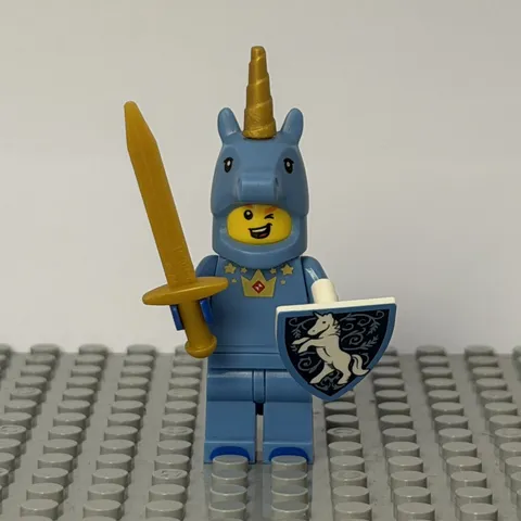 LEGO Unicorn Knight Minifigure Collectible Series 18 CMF Genuine Complete Rare