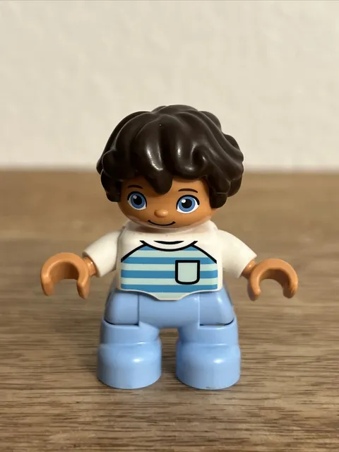 DUPLO Boy  Brown Hair 2” Action Figure Lego Plastic Toy