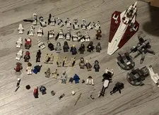 LEGO Star Wars Minifigure Lot w/ Vehicles Builds over 40 mini-figures