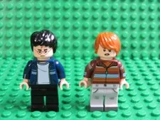Lot of 2 LEGO Minifigures Ronald Weasley + Harry Potter HR62