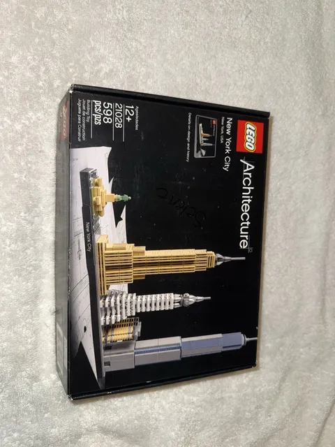 LEGO ARCHITECTURE: New York City (21028)