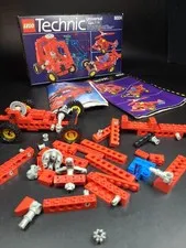 Vintage 1989 LEGO TECHNIC: Universal Set (8024)  Parts with Manual