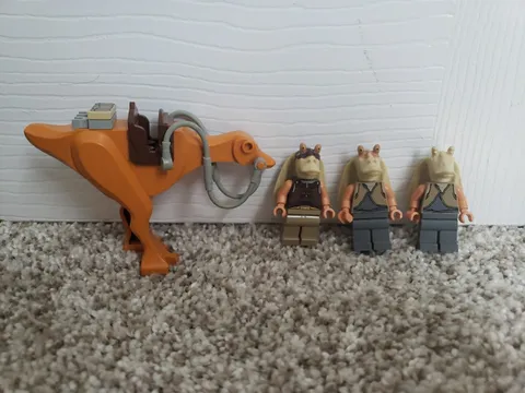 Lego Star Wars Kaadu Gungan Beast, Gungan Soldier & Jar Jar Binks Minifigures 
