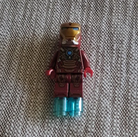 LEGO 2013 Iron Man Minifigure Heartbreak Armor