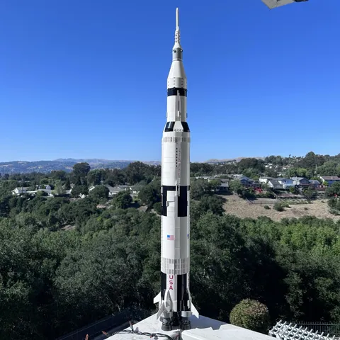 LEGO 21309 - Ideas NASA Apollo Saturn V Space Craft - Complete without Box