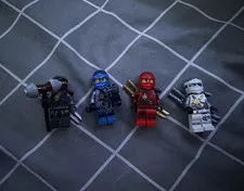 LEGO NINJAGO Minifigure Lot of 4 Assorted Ninjas Blue Red White Black