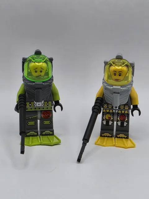 Lego Minifigure Atlantis Diver 4 Lance Spears with Flippers atl006 Atlantis 01