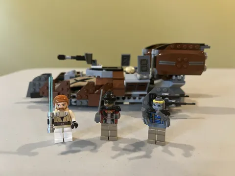 LEGO Star Wars Pirate Tank Set 7753 - 100% Complete With Minifigures