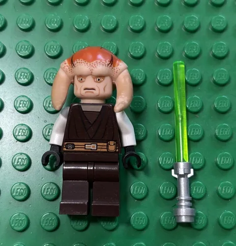 LEGO Star Wars Saesee Tiin SW0308 Minifigure From sets 7931 9498