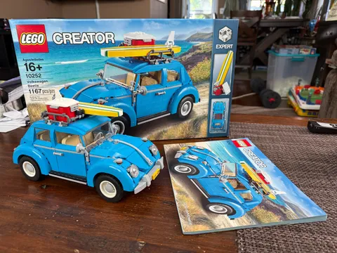 LEGO Creator Expert: Volkswagen Beetle (10252) 100% Complete + Box + Instruction