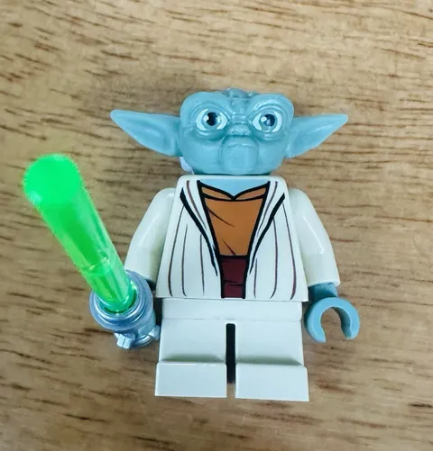 Lego Star Wars Yoda Minifigure White Hair Clone Wars sw0685