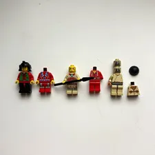 LEGO Minifigures Lot of 4 Mixed Minifigures w/ Parts & Accessories Plastic