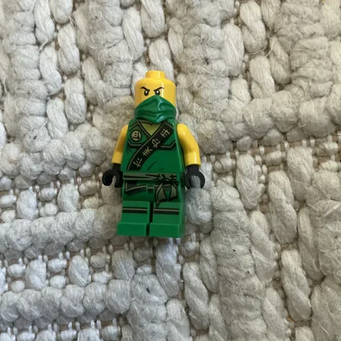 LEGO Minifig Ninjago Tournament of Elements Lloyd njo0123 70755 *no hairpiece*