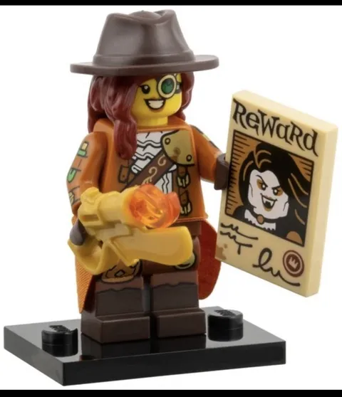 LEGO  Series 29 Collectible Minifigures 71052 - Monster Hunter 