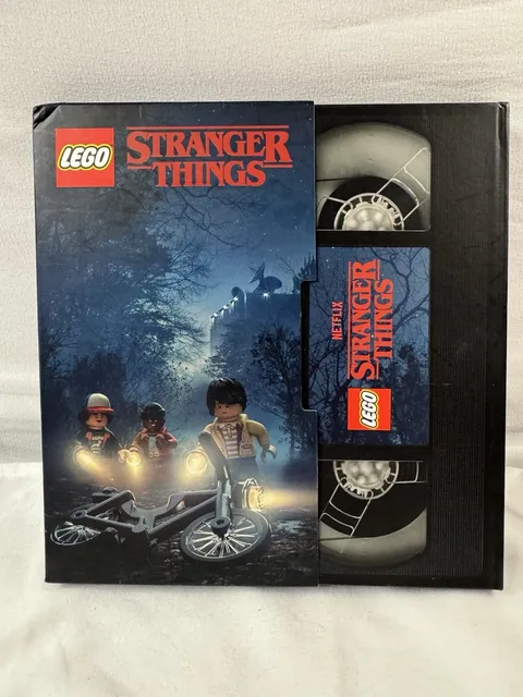 LEGO 5005933 Stranger Things Sketchbook VHS Design New Retired L86-Open Package.