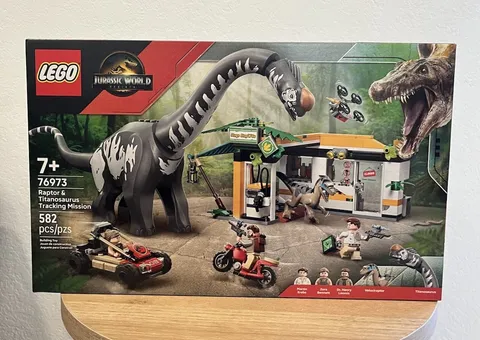 NEW LEGO Jurassic World Raptor & Titanosaurus Tracking Mission #76973
