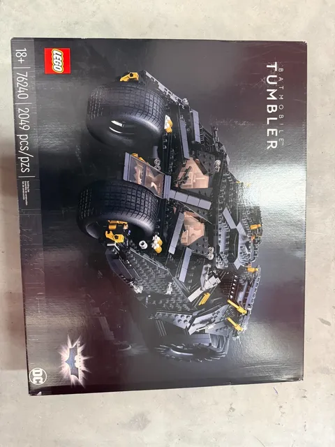LEGO Super Heroes: Batmobile Tumbler (76240)
