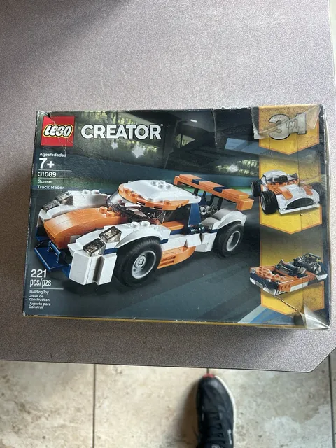 LEGO Creator Sunset Track Racer 31089 3 in 1 Set, 221 Pieces, Ages 7+