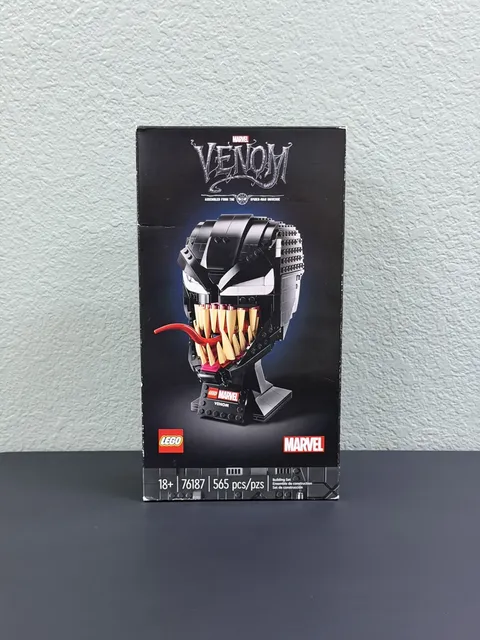 LEGO Marvel: Venom (76187) Retired Set New In Box