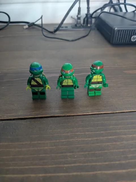 LEGO Teenage Mutant Ninja Turtles  Minifigure Figure  3 lot