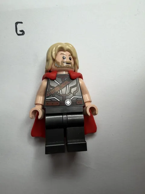 Lego Super Heroes Thor Ragnarok Minifigure sh0979