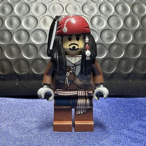 LEGO Pirates of the Caribbean Jack Sparrow Minifigure (poc029) set 30132-1.
