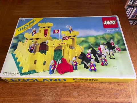 LEGO 6075 Classic Castle Yellow Castle *EMPTY BOX ONLY* - Fair Condition