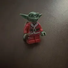 LEGO Star Wars Yoda Santa Minifigure with Backpack Retired Chrismas Advent Nice!