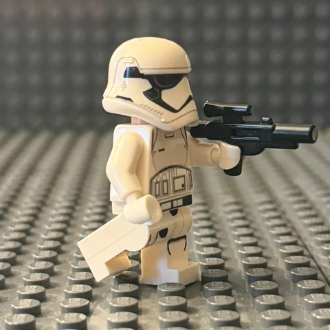 LEGO Star Wars First Order Stormtrooper Minifigure sw0905 (Set 75256) w/ Weapon