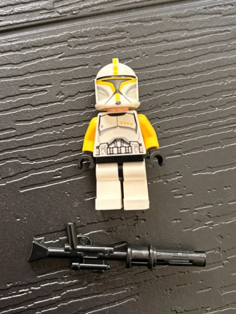 LEGO Star Wars Clone Trooper Commander 75019 sw0481 Minifigure Yellow Helmet