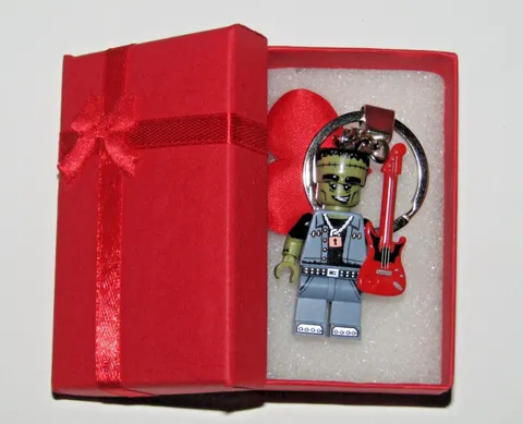 Lego Frankenstein Monster red guitar Keychain & present box  serie - 94