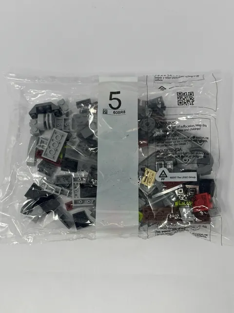 LEGO Star Wars 75202 Defense of Crait Sealed Bag #5