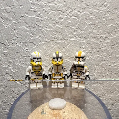 GCC Custom LEGO Star Wars Yellow 327th Clone Troopers Lot mint condition 