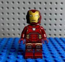 LEGO Iron Man Minifigure Silver Hexagon on Chest sh612