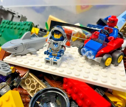 LEGO Bulk Lot 5 lbs - Includes Spiderman Mighty Micro, Shark, and Nexo Knight