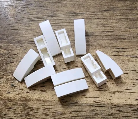 LEGO White Slope, Curved 3 x 1. QTY 10. Part No. 50950