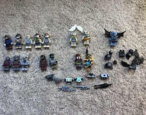 LEGO Legends of Chima Minifigure Lot w/ Accessories Parts Wings Helmets Weapons
