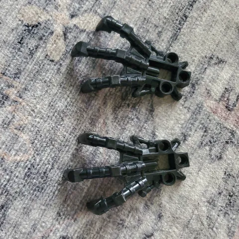 Lego 9450 Ninjago Black Dragon Feet (2) Genuine RETIRED
