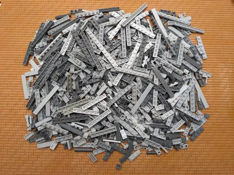 LEGO 700pcs Gray Shades Small Mix Bulk Lot Tiles Plates 1x1 1x2 Detail Finishing