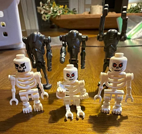 LEGO Star Wars Minifigure Lot of 6 - 3 Skeleton Red Eyes, 3 Battle Droids