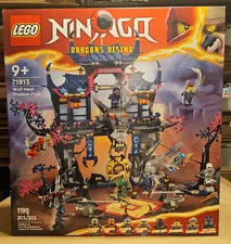 LEGO NINJAGO: Wolf Mask Shadow Dojo 71813 NEW Sealed Retired