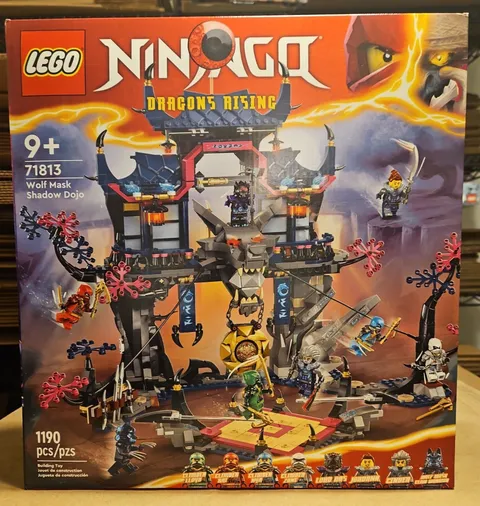 LEGO NINJAGO: Wolf Mask Shadow Dojo 71813 NEW Sealed Retired