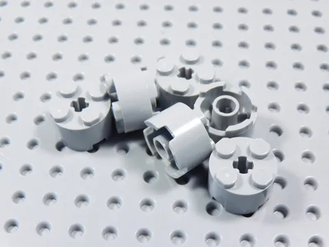 LEGO Lot of 6 Light Bluish Gray Round 2x2 Bricks w/ Axle Hole BR
