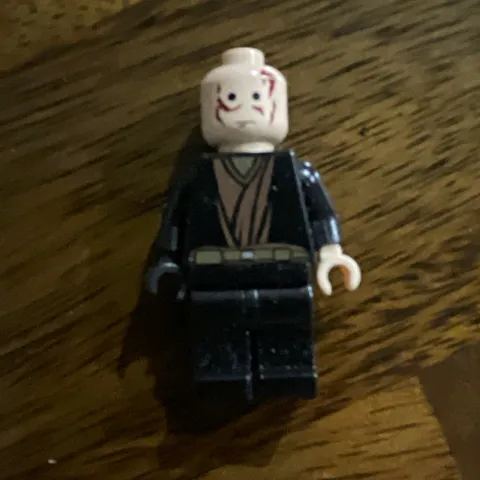 LEGO Burnt Anakin Minifigure Black Outfit Tan Head Scarred Face w/ Red Markings