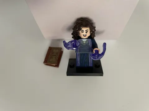 LEGO Marvel Studios Series 2 Minifigure 71039 - Agatha Harkness