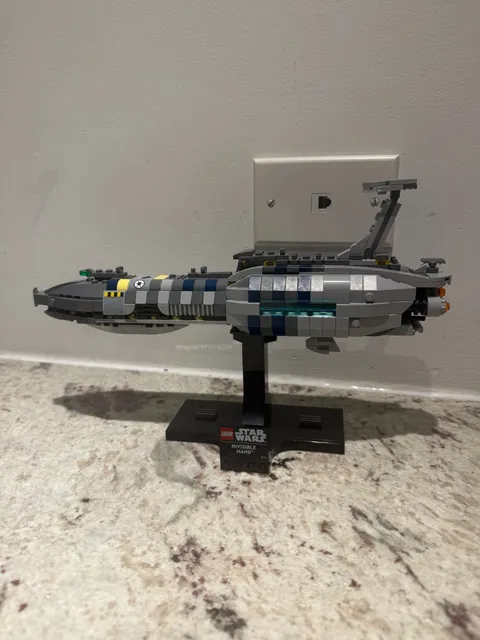 LEGO Star Wars 75377 Invisible Hand (Retired; 100% Complete Set)