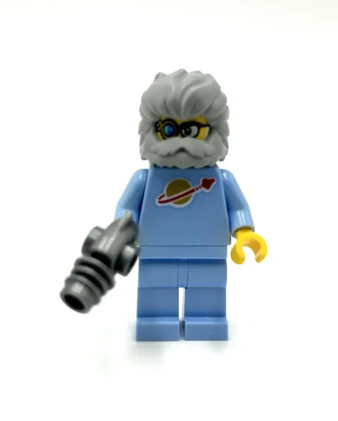 LEGO Mr. Oz Sky Blue Space Suit DREAMZzz minifigure Spring 2025 Store Exclusive