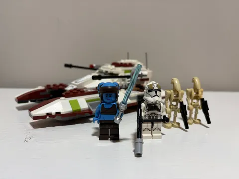 LEGO Star Wars 75182 Republic Fighter Tank 100% Complete ALL MINIFIGURES