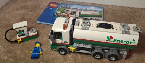 Lego City 60016 Tanker Truck  99% Complete with Instructions