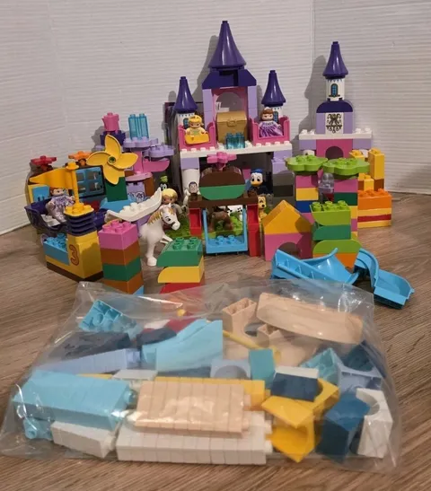 Lego Duplo 10595 Sophia The First Castle Set 100% COMPLETE & Other Set Figs & Pt